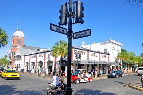 Duval_street.jpg